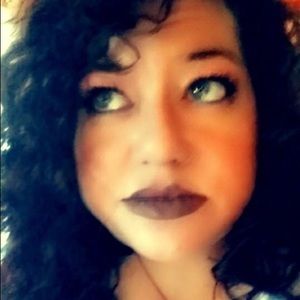 Meet your Posher, Mandy